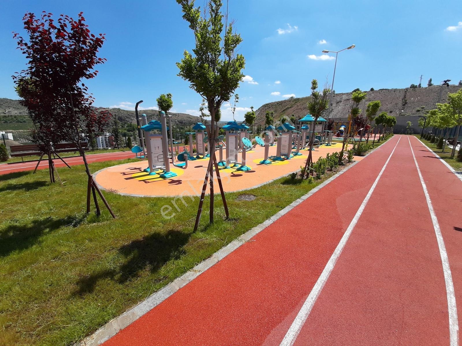 809 Etap / 3+1 / Cadde Üstünde Merkezi Konumda Giriş Kat Satılık - Görsel 9