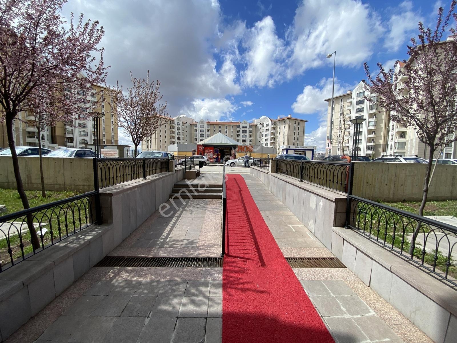 809 Etap / 3+1 / Cadde Üstünde Merkezi Konumda Giriş Kat Satılık - Görsel 18