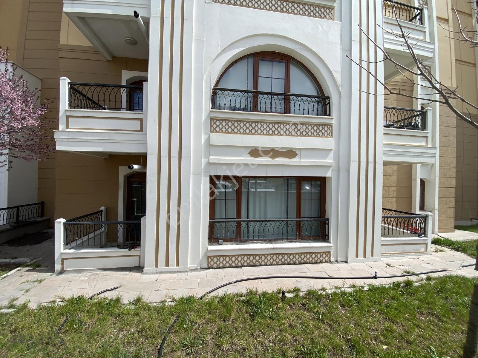 809 Etap / 3+1 / Cadde Üstünde Merkezi Konumda Giriş Kat Satılık - Görsel 4