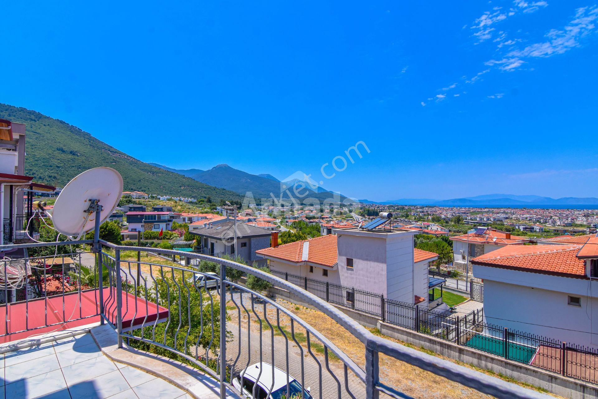 Güzelçamlıda Her Kattan Deniz Manzaralı Forleks Villa - Görsel 17