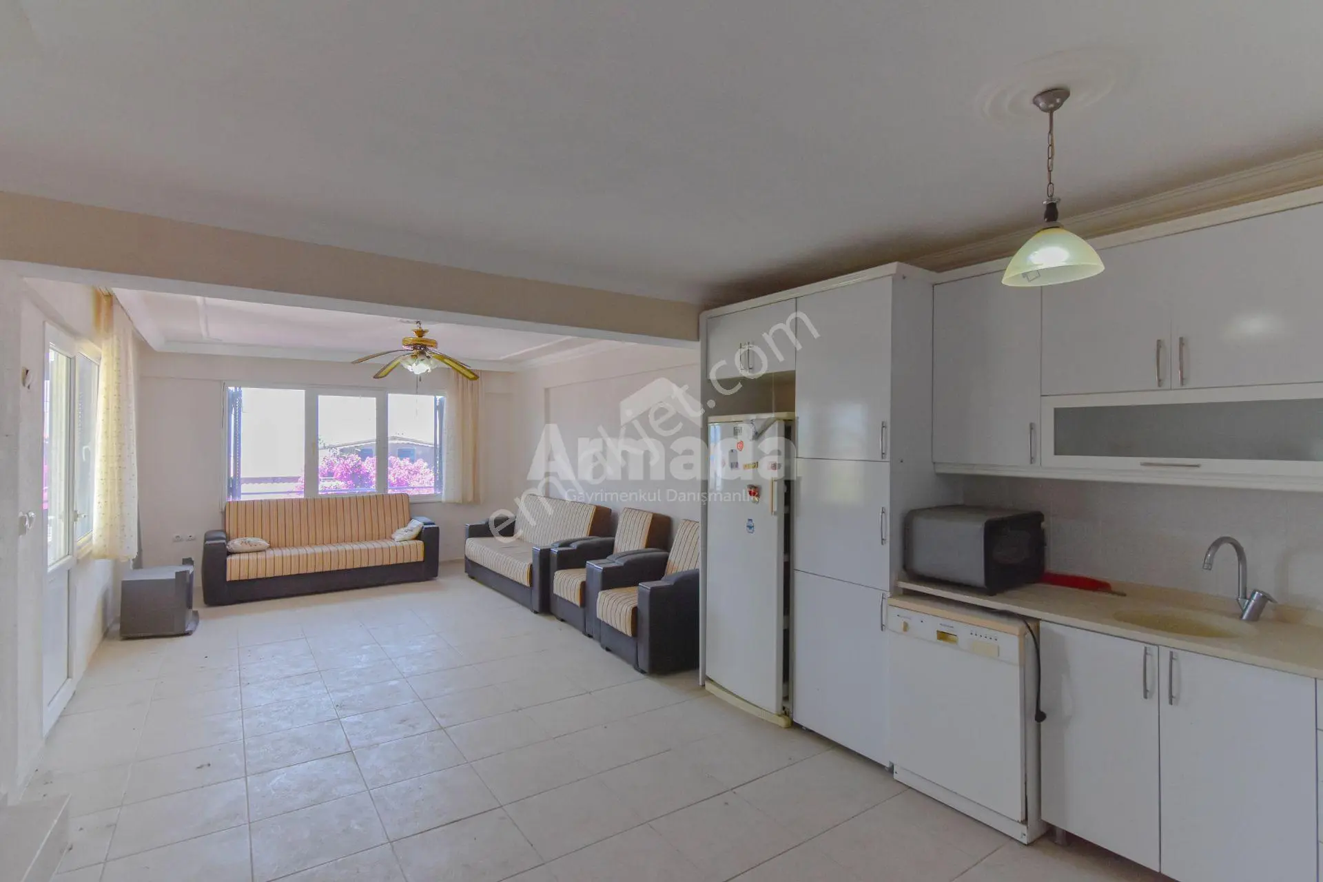 Güzelçamlıda Her Kattan Deniz Manzaralı Forleks Villa - Görsel 4