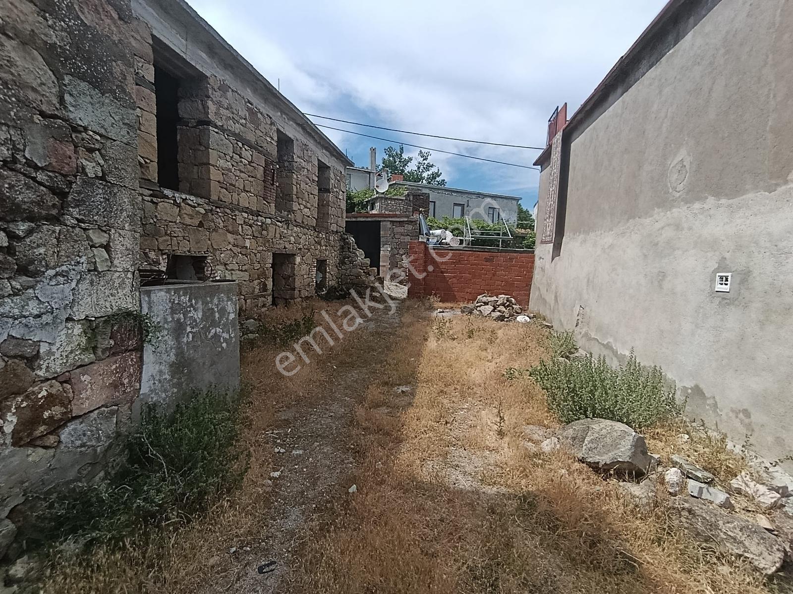 Kerim'den Satılık Egenin Gözdesi Ahmetçe'de Taş Köy Evi - Görsel 24