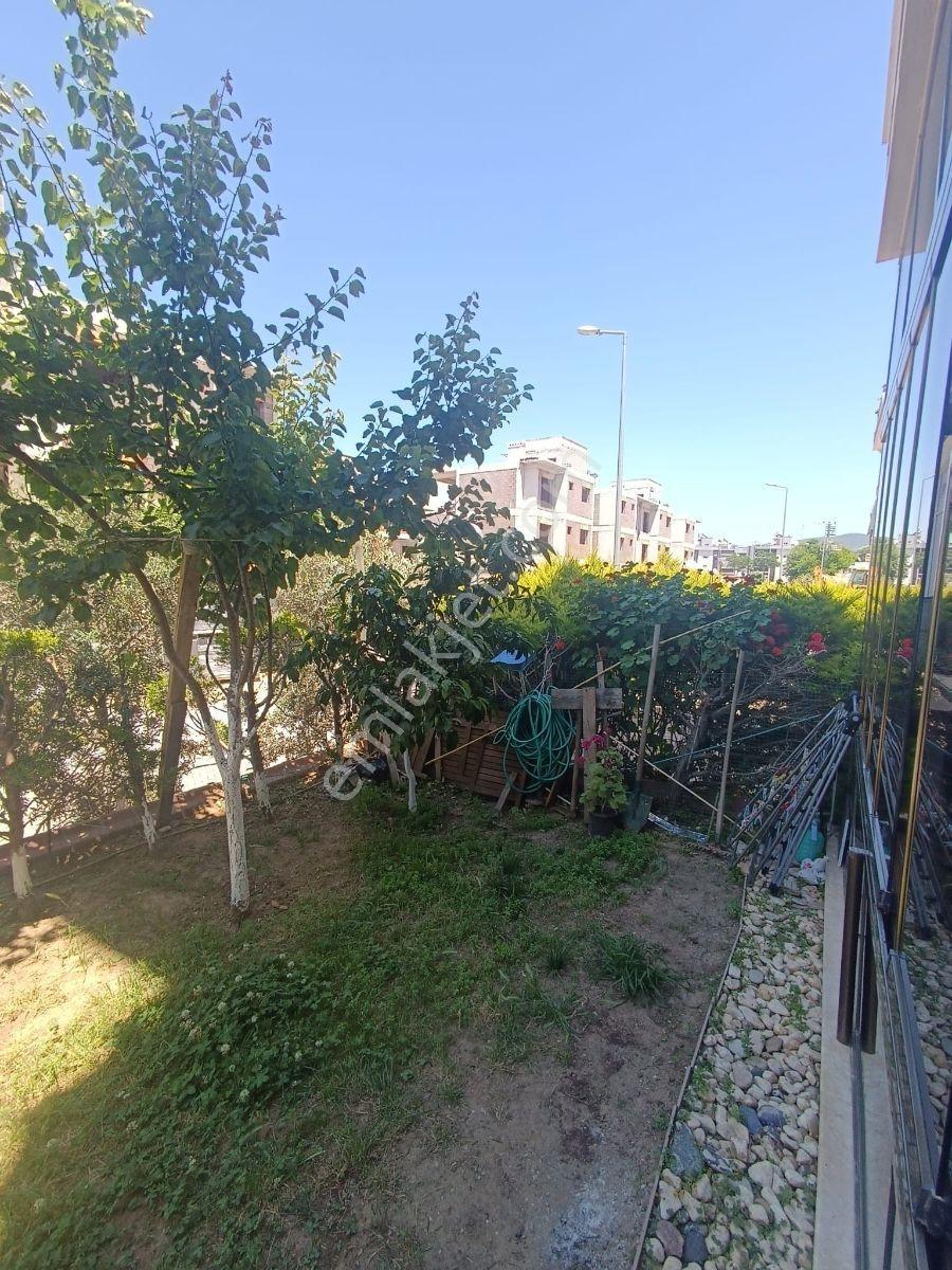 Kuşadası Mh Davutlar Ultura Lüks 3+1bahce Katı Havuzlu - Görsel 17