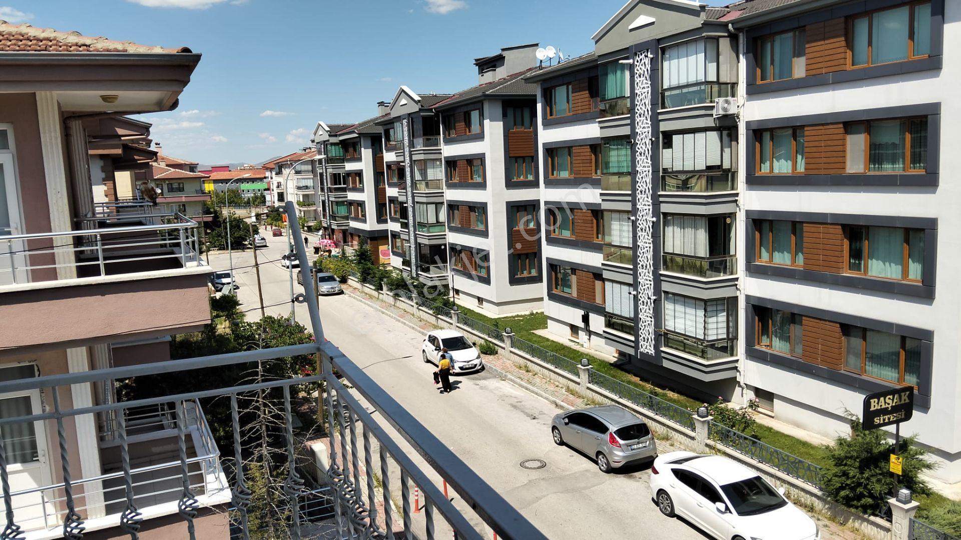 * Afyon Üçok Emlaktan Nazmi Saatçi Mah 3+1 110m² Temiz Bakımlı Kiralık Daire * - Görsel 18