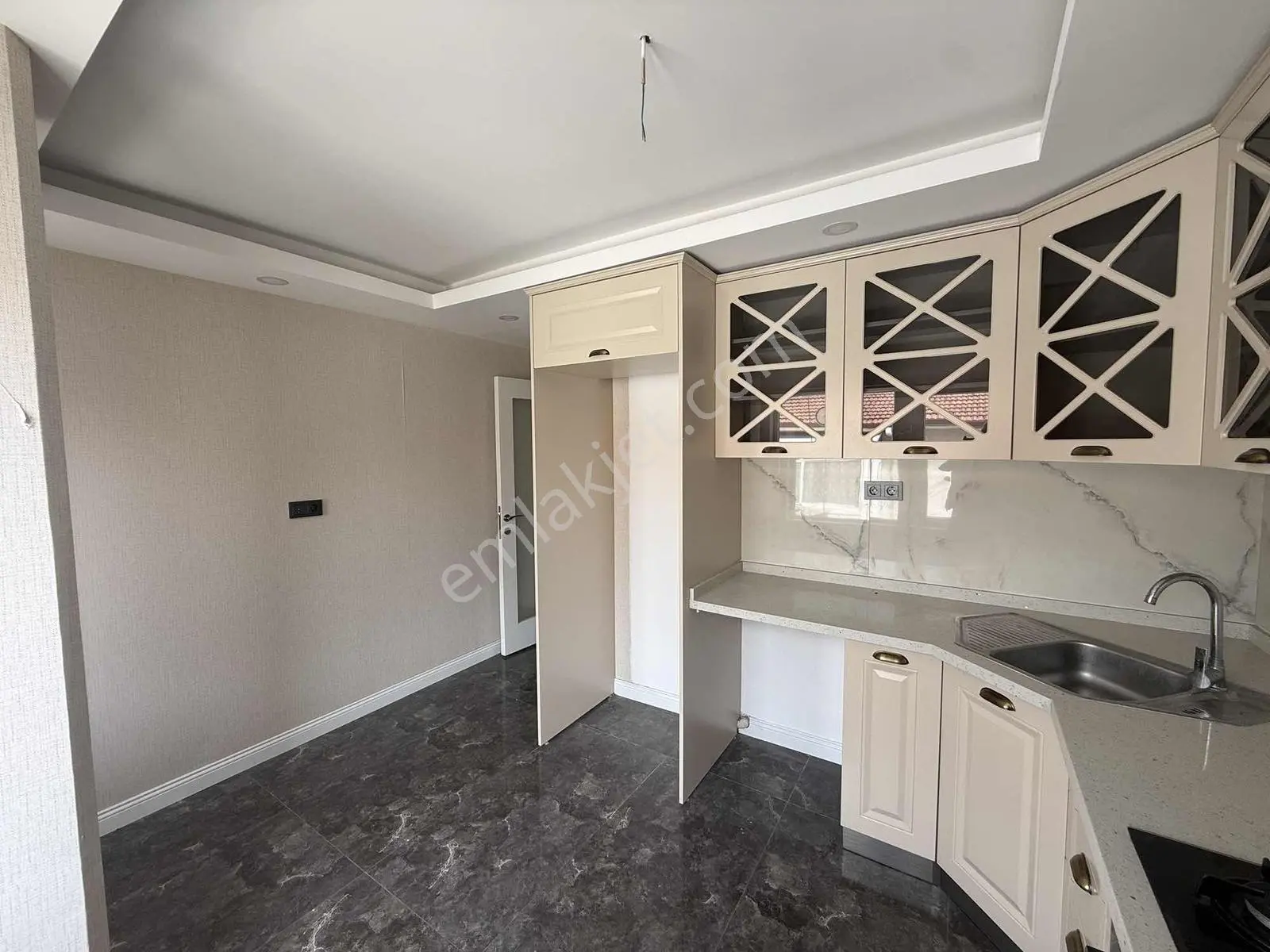 Çankaya Alaçam Sokakta İster Konut İster Ofıs Kiralık Daıre - Görsel 15