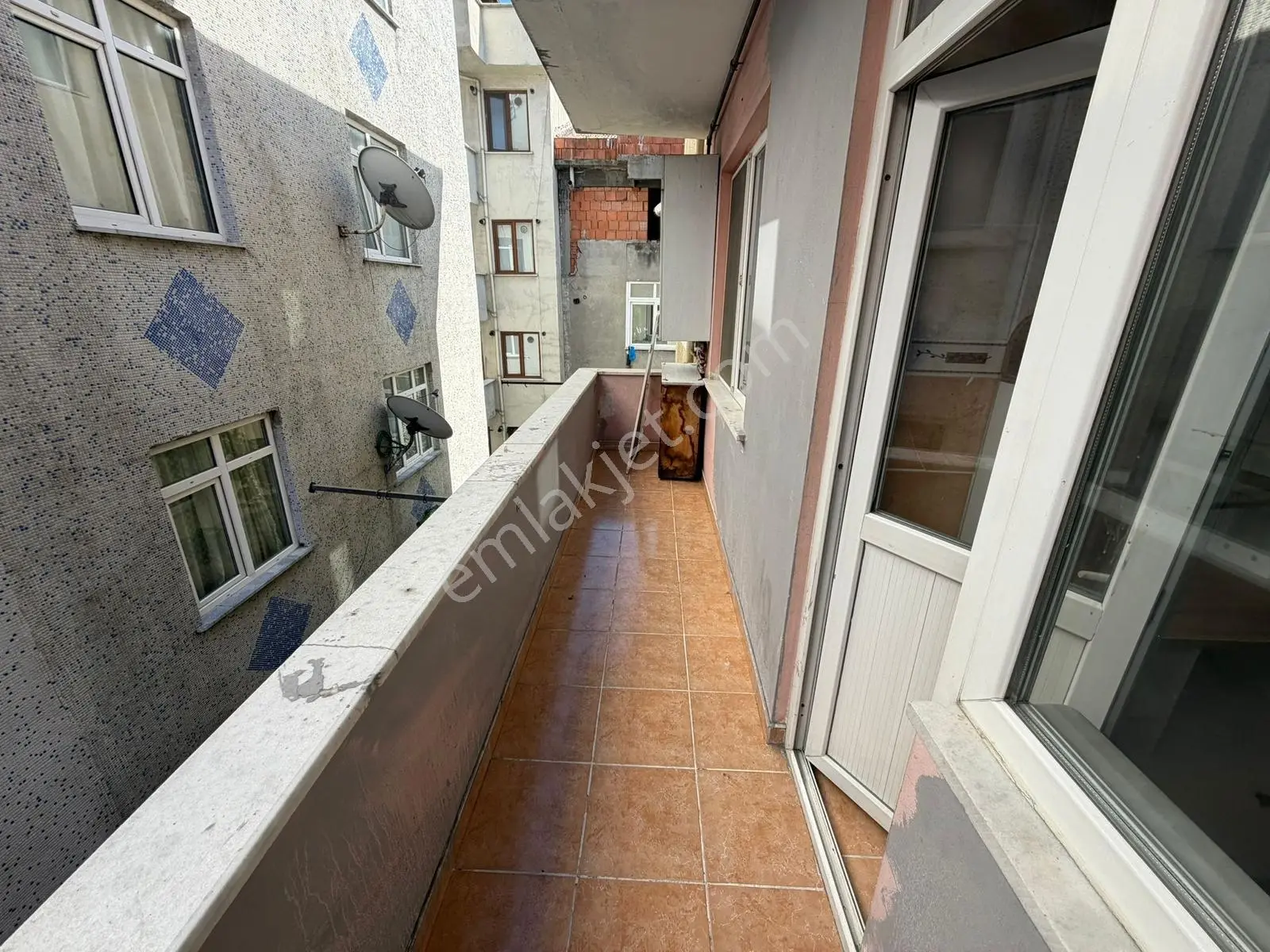 Bağcılar Yıldıztepe Mah 2+1 75m2 2006 Yapımı Kiralık Daire - Görsel 4