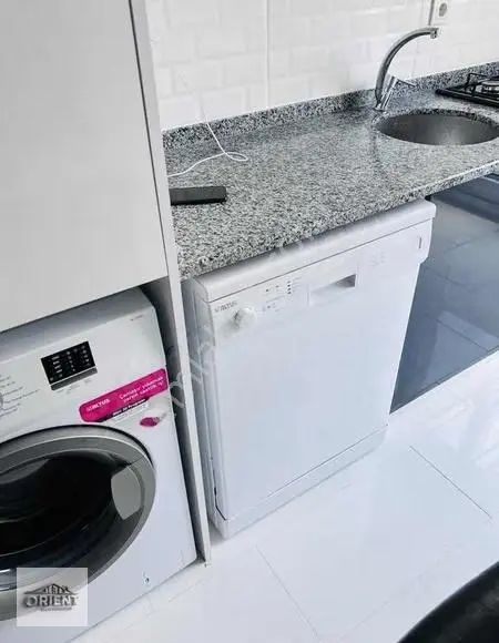 Marmara Cad.ne 1 Dk, Metrobüse 2 Dk | Eşyalı Yeni 2+1 - Görsel 2