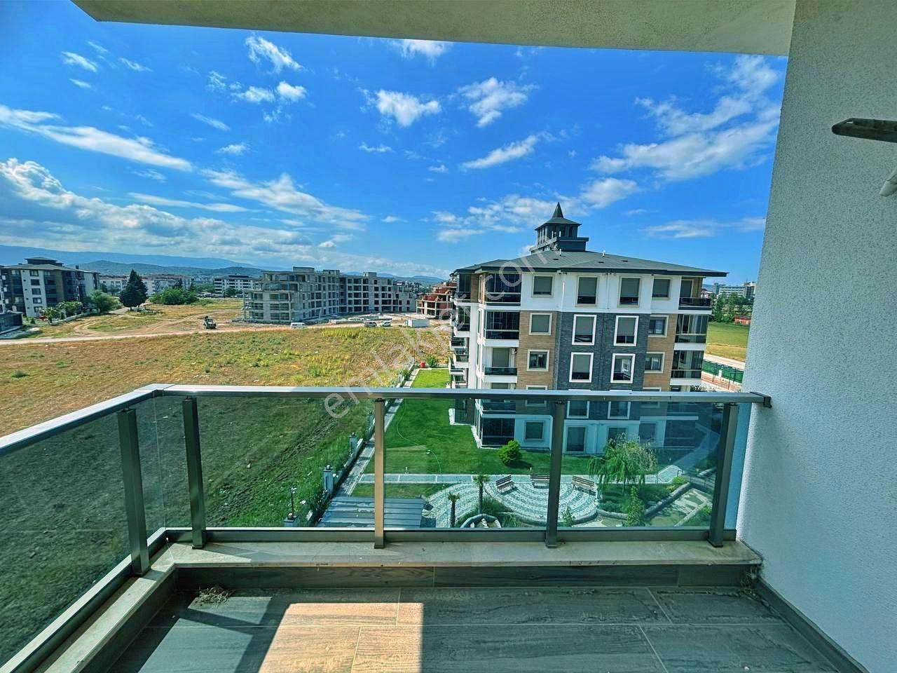 Uytundan Burhaniye Bahçelievlerde Havuzlu Sitede 3+1 Lüks Daire - Görsel 35