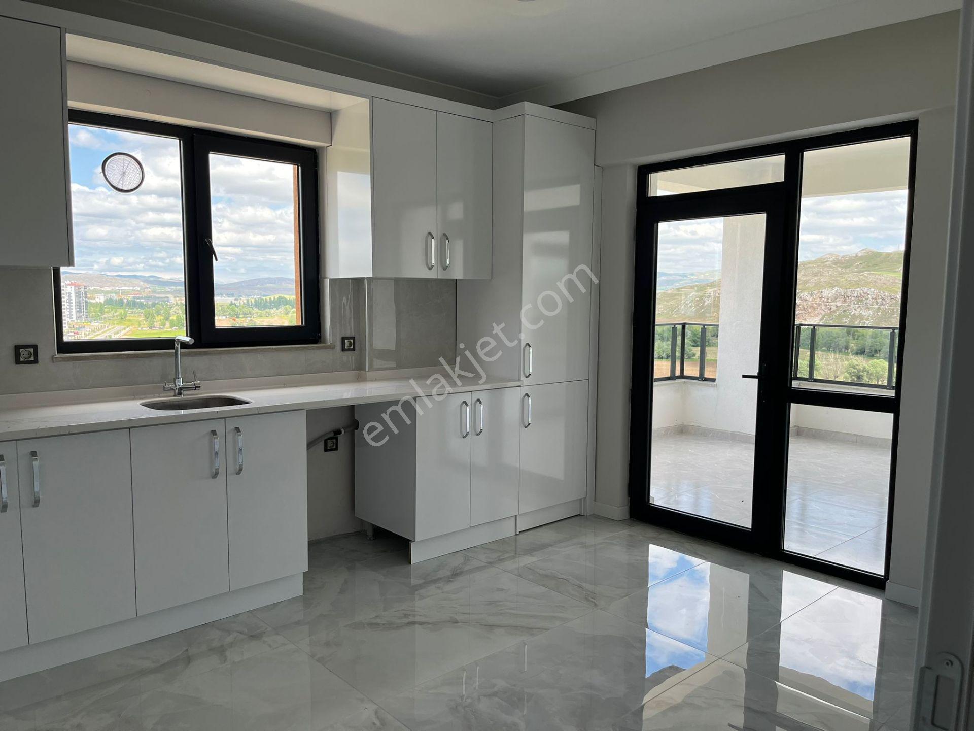 Damla Emlaktan Kardeşler Mah.kiralık 4+1 Yeni Daire - Görsel 5