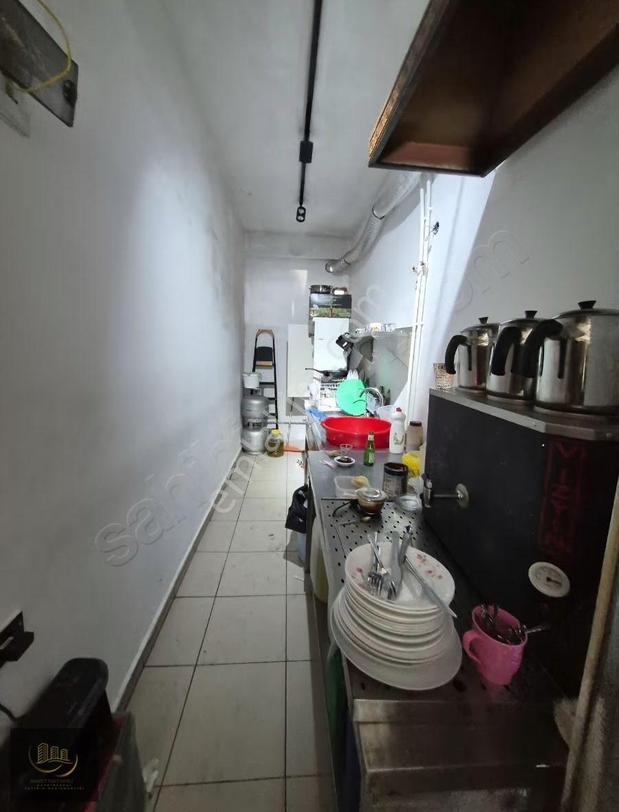 Yatırım Fırsatı Teomanpaşa Mah. İşlek Cadde Üstü 3 Katlı Dükkan - Görsel 4