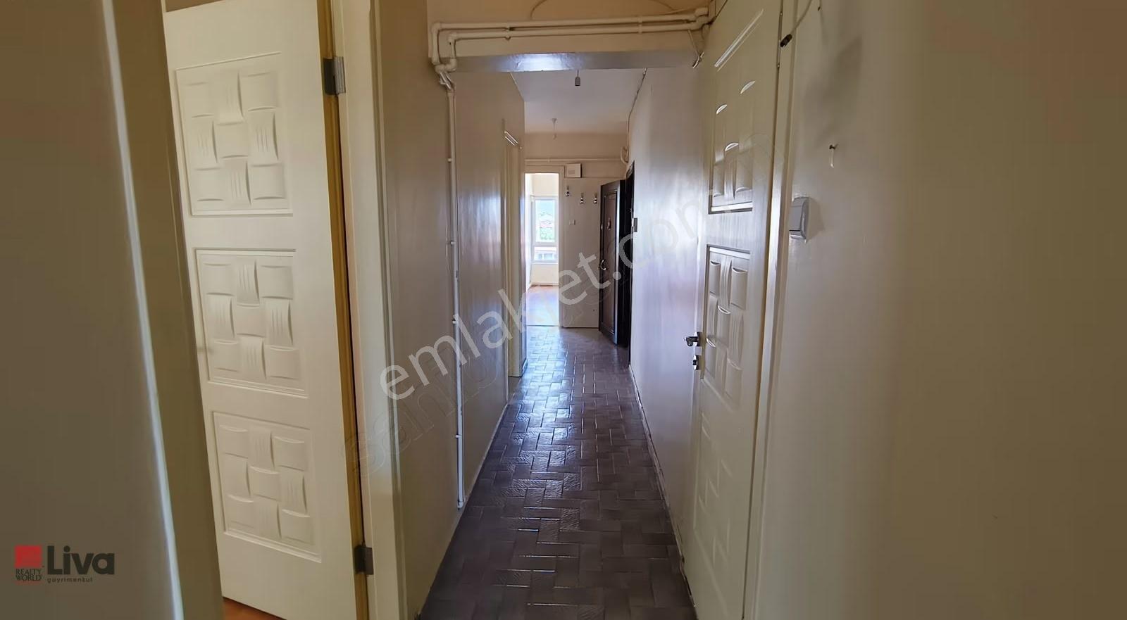Rw Liva Dan Gazi Bulvarında Kiralık Daire