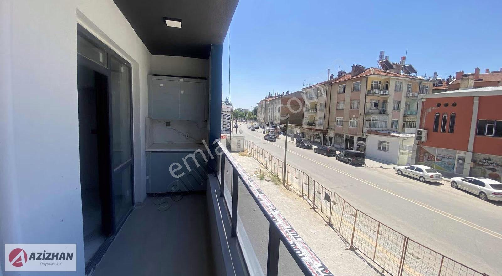 Azizhandan Şeker Cadde Cepheli Satılık Ara Kat 4+1 Lüks Daire - Görsel 27