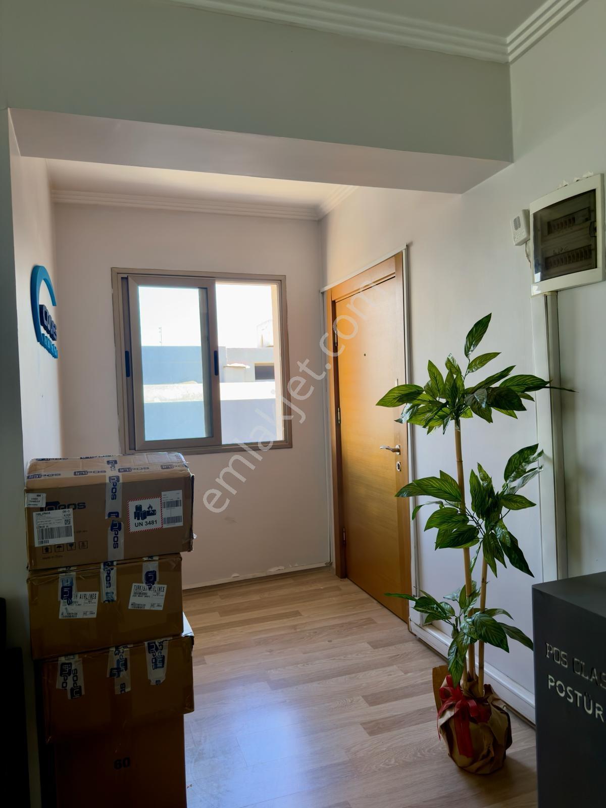 Turpa Msb'den Su Plaza'da 2+1 110 M2 Arakat Kapalı Mutfak Ofis - Görsel 4