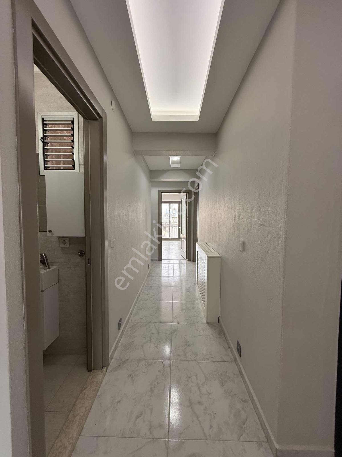 Turpa Balçova'dan Onur Mah. 4+1 Ferah Geniş Kiralık Daire - Görsel 2