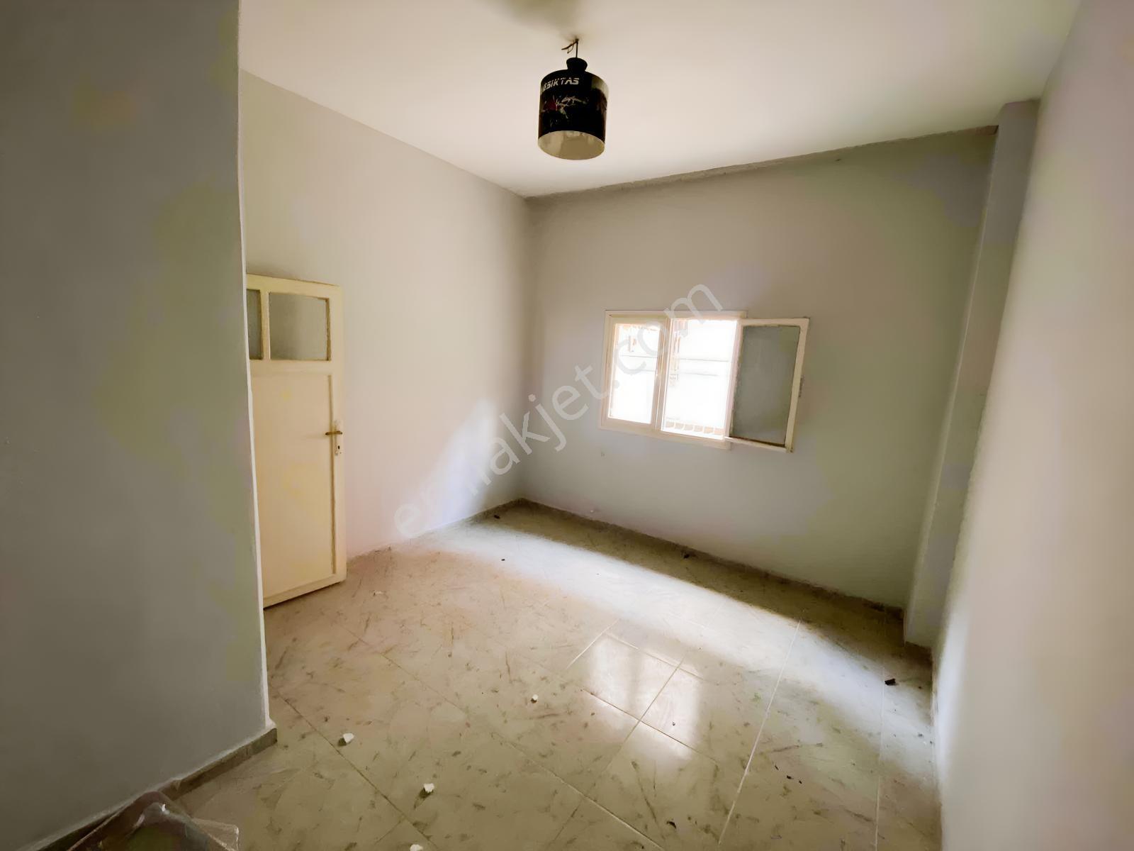 Yeşiltepede Cadde Üzerinde Kiralık 2+1 Müstakil Daire - Görsel 6