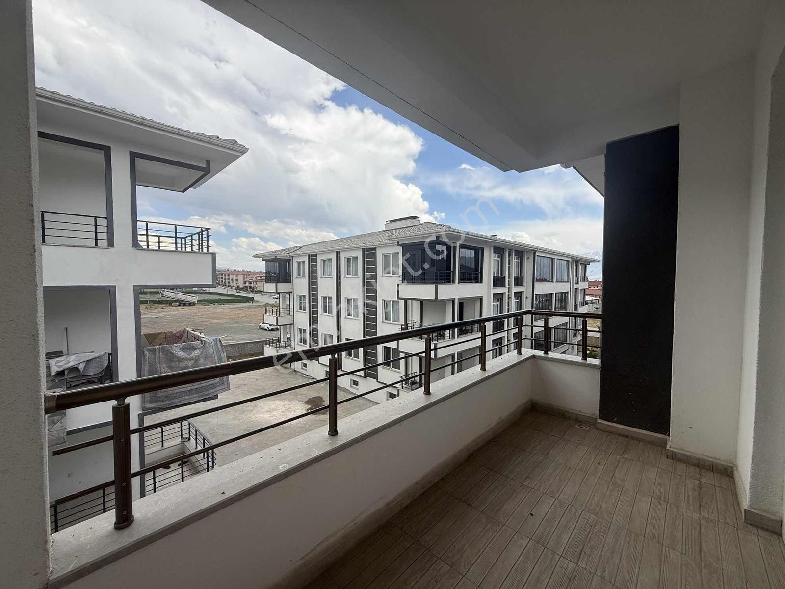 Remax Dem'den Yunus Emre Mahallesinde Satılık 3+1 Daire - Görsel 8