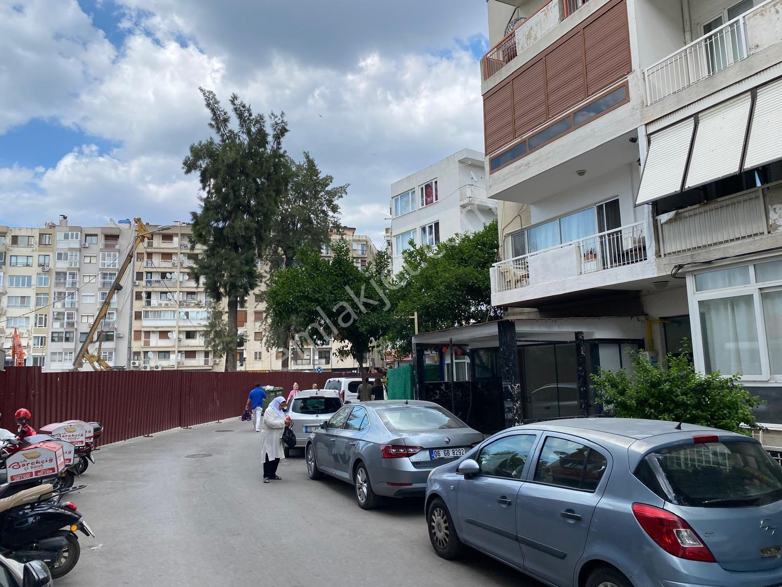 Güzelyalı Merkezi Konumda 2+1 90 M2 Tramvay 5 Dk Kiralık Daire - Görsel 24