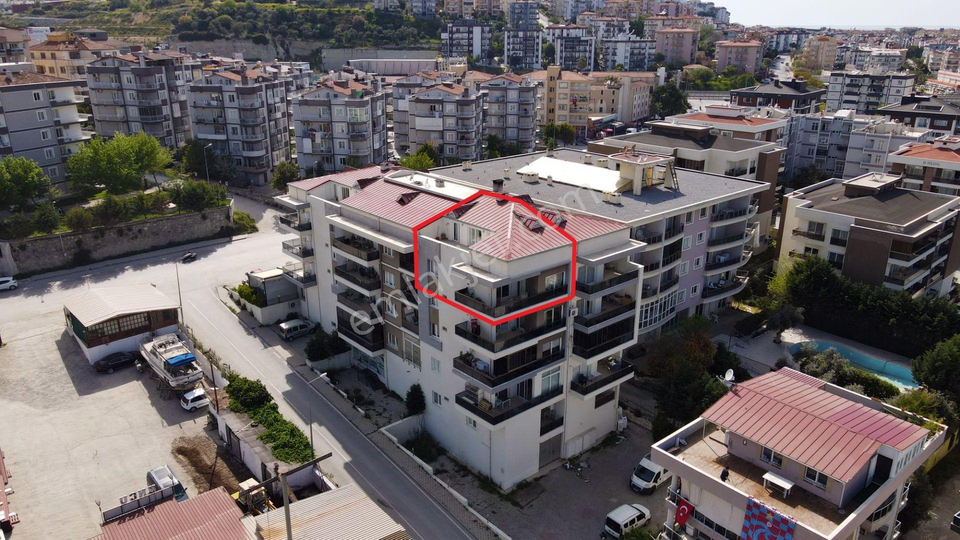 Kuşadası Otogar Bölgesinde Satılık, Caddede, Kısmi Deniz Manzaralı Büyük Çatı Dubleks - Görsel 3