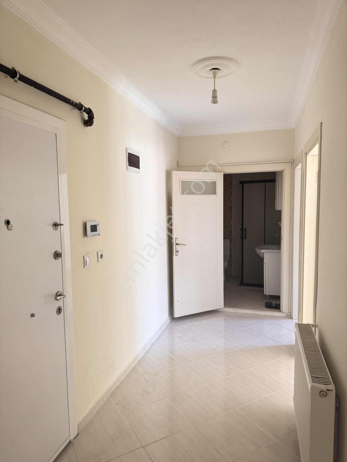 Rota'dan Karamürsel Merkezde Kiralık Arakat 2+1 Daire!