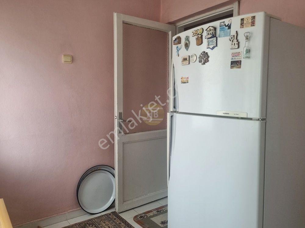 Hb'den 3+1 Eşyalı Kiralık Daire, Kıbrıs Caddesi Üzeri Ara Kat - Görsel 23