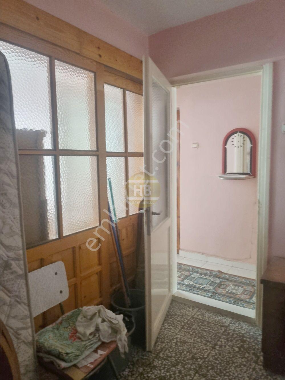 Hb'den 3+1 Eşyalı Kiralık Daire, Kıbrıs Caddesi Üzeri Ara Kat - Görsel 15