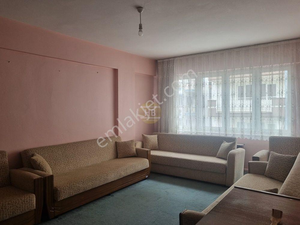 Hb'den 3+1 Eşyalı Kiralık Daire, Kıbrıs Caddesi Üzeri Ara Kat