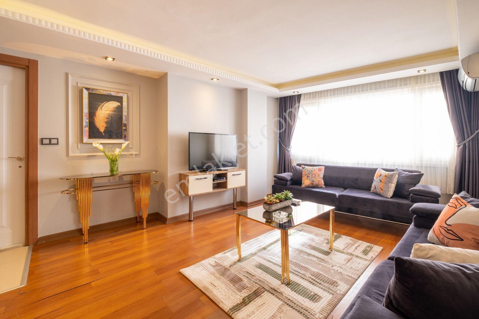 Şişli Harbiye'de 2+1 Günlük Kiralık Modern Daire - Görsel 13