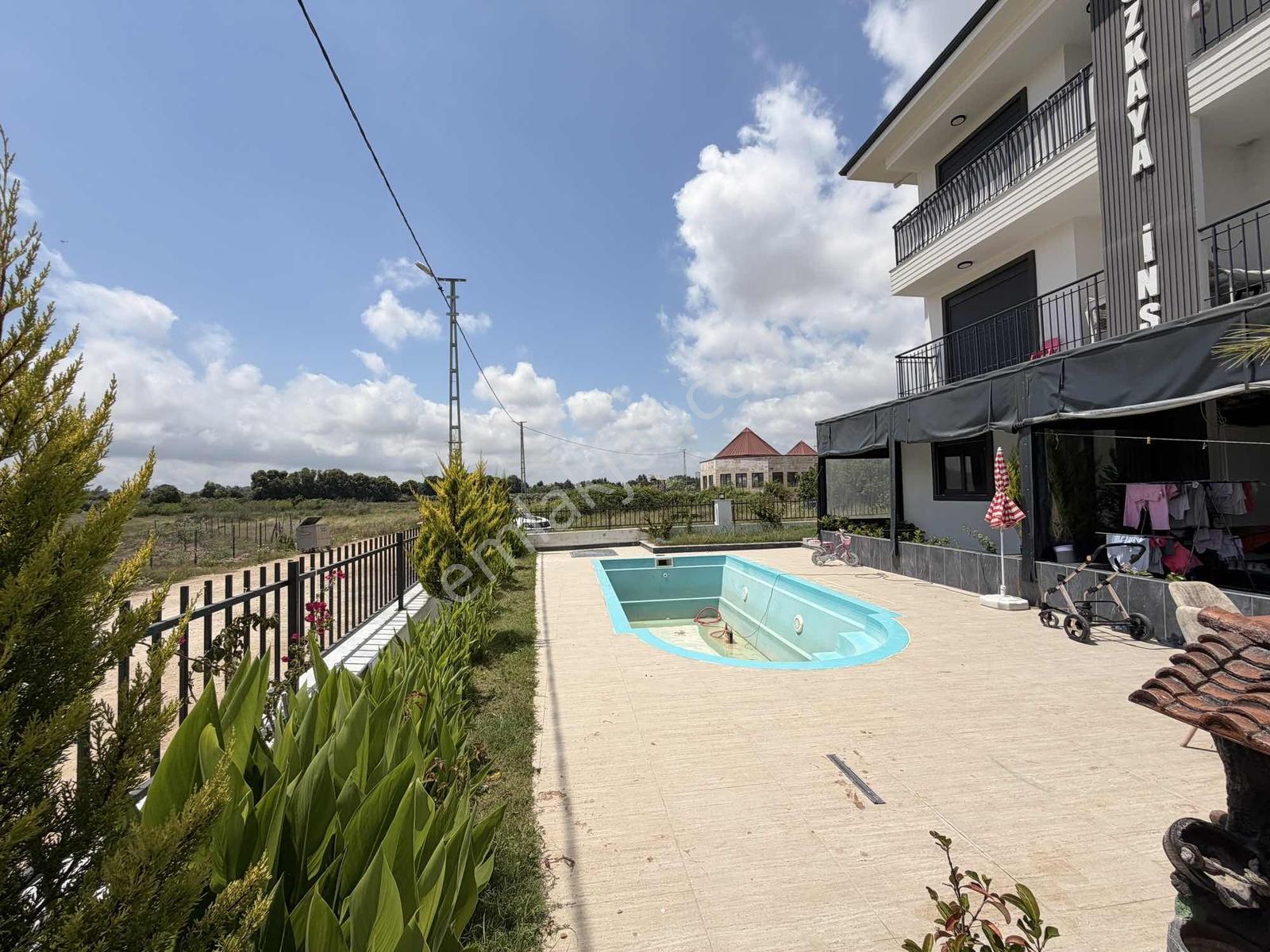 Ilıca Gömeçlide 2+1 Amerikan Mutfaklı Yüksek Giriş Kiralık Daire - Görsel 13