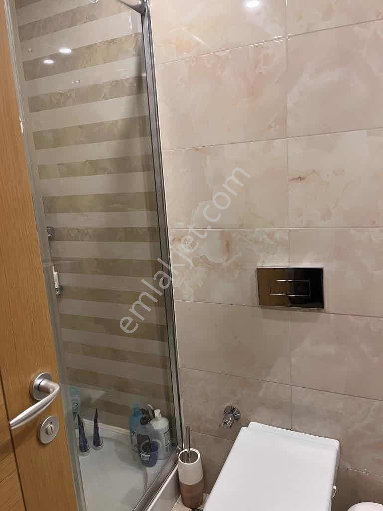 Bostancı'da Kiralık Geniş Ferah Balkonlu Arakat Daire - Görsel 24