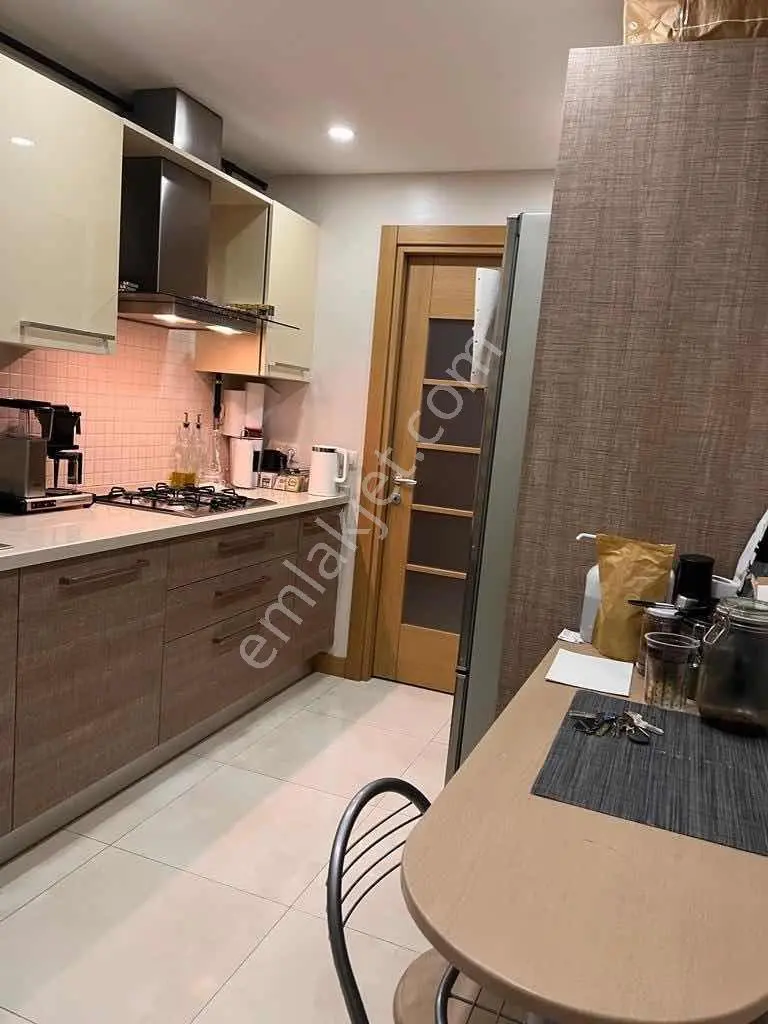Bostancı'da Kiralık Geniş Ferah Balkonlu Arakat Daire - Görsel 27