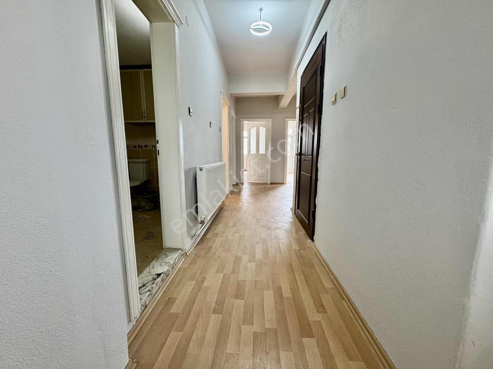 Lerox Uçar'dan Terme Anafartalar Caddesinde Kullanışlı Daire! - Görsel 13