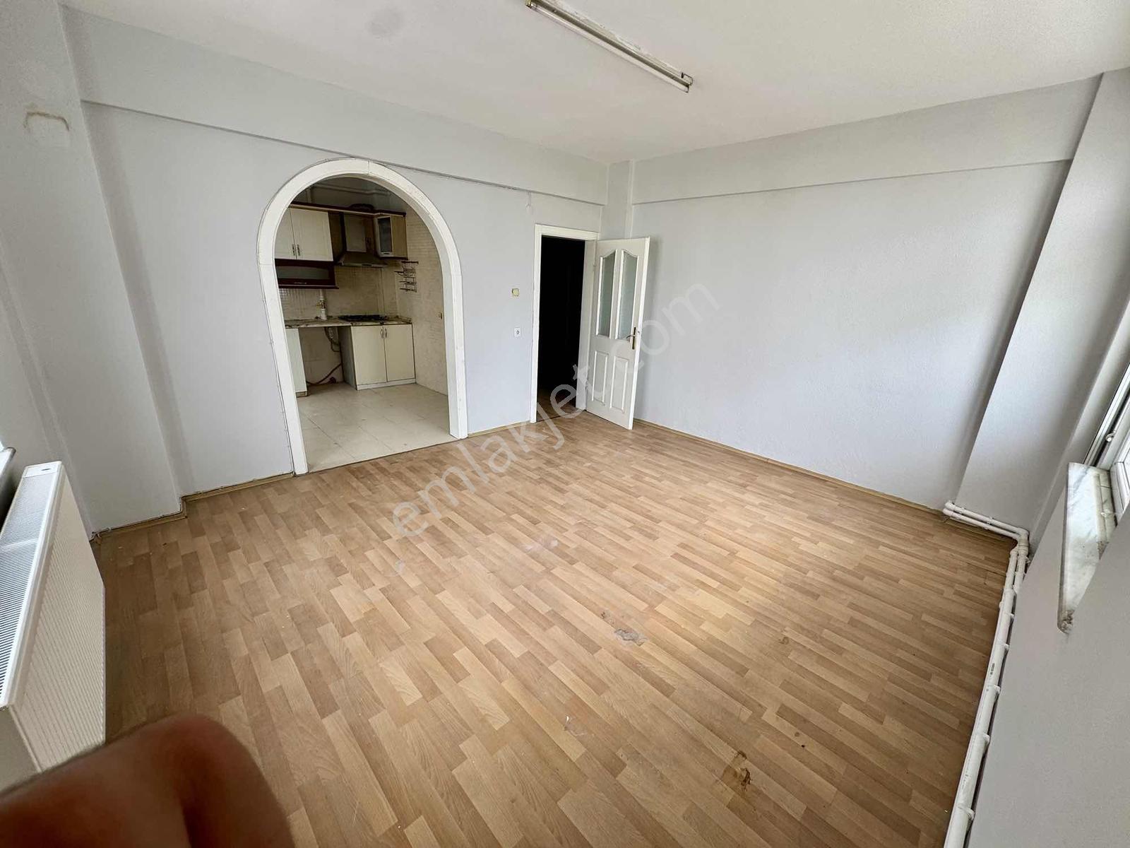 Lerox Uçar'dan Terme Anafartalar Caddesinde Kullanışlı Daire! - Görsel 11