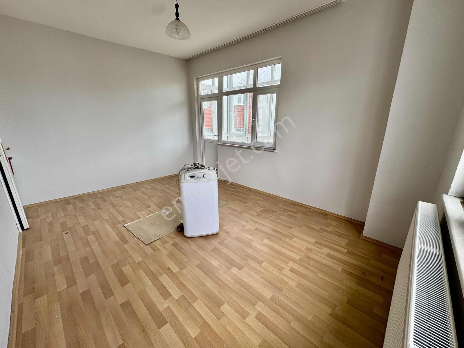 Lerox Uçar'dan Terme Anafartalar Caddesinde Kullanışlı Daire! - Görsel 6