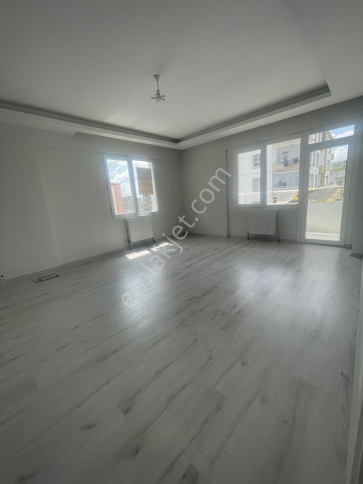 Mevlana Mh Papatya Cd 3,5+1 Süper Konumda Kiralık Daire - Görsel 8