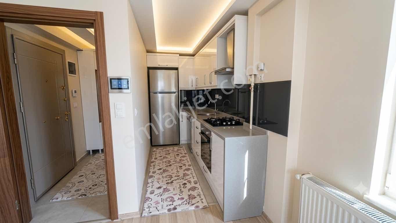 Güzelhısar Mah. De Kiralık Eşyalı 2+1 Daire - Görsel 17