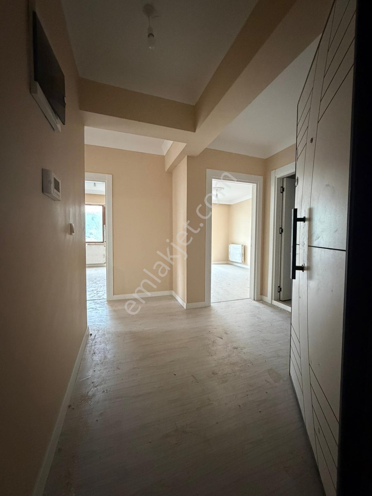 Gün Boyu Işık Alan Deniz Manzaralı Kiralık 2+1 Daire - Görsel 3