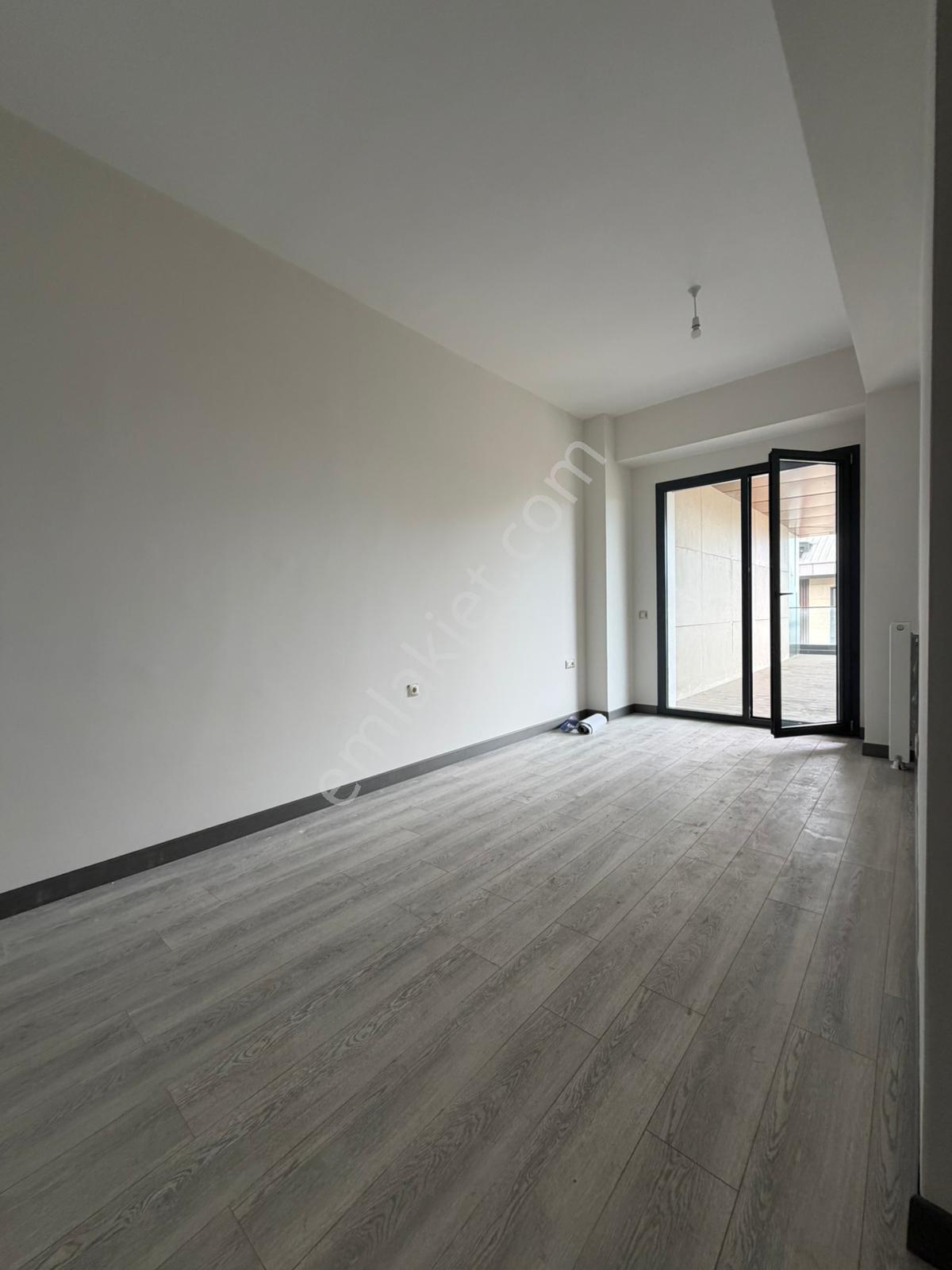 Trabzonun Değerli Lokasyonu Çömlekçi Tokide Kiralık Daire - Görsel 13