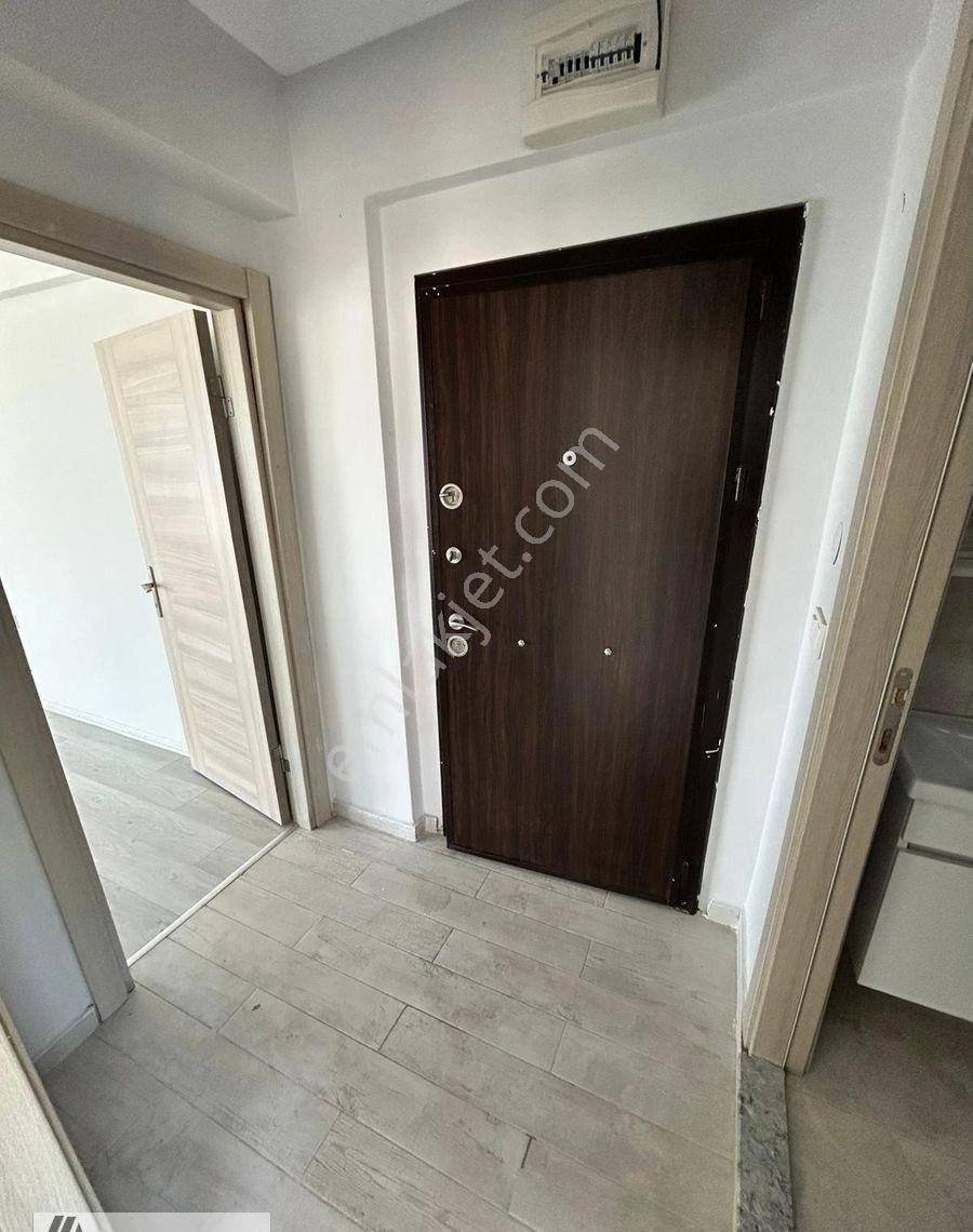 Erdek Tatlısuda 45 M2 Deniz Manzaralı Balkonlu 1+1 Satılık Daire - Görsel 4