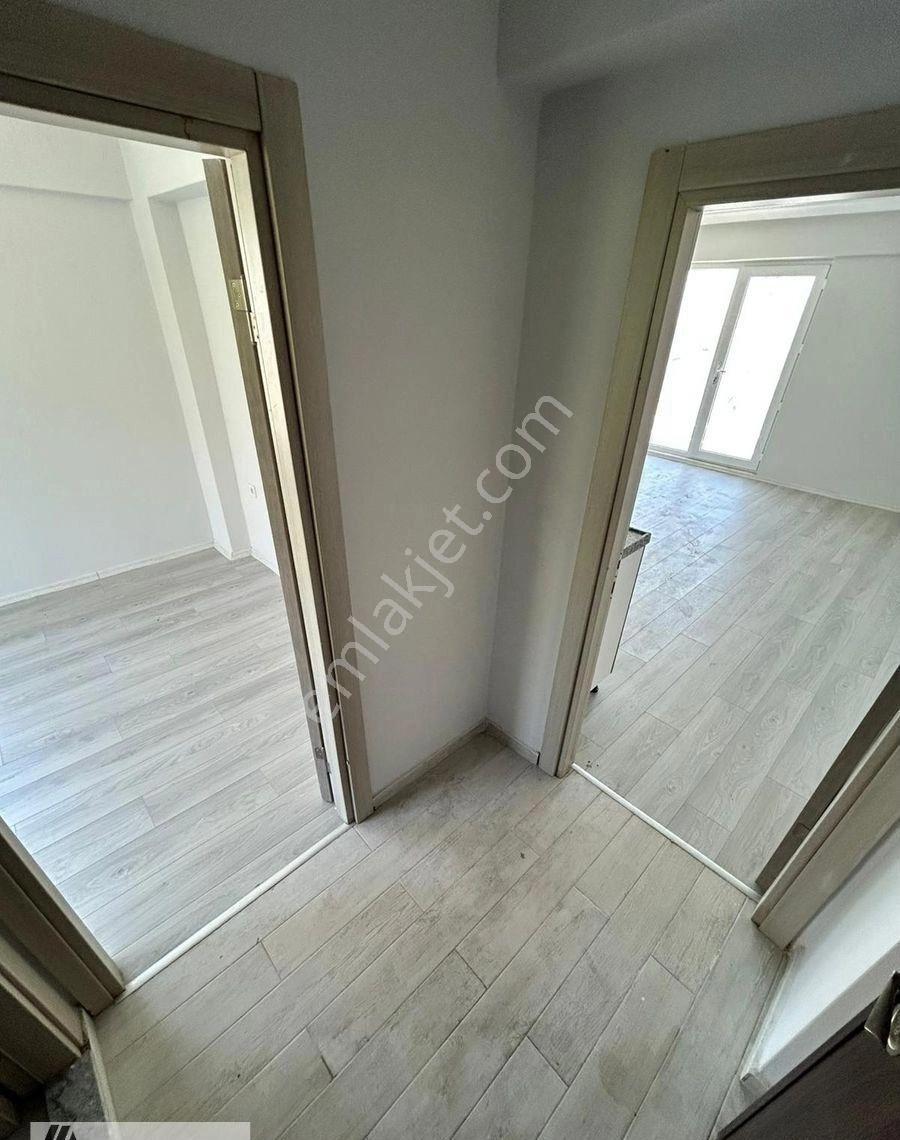Erdek Tatlısuda 45 M2 Deniz Manzaralı Balkonlu 1+1 Satılık Daire - Görsel 6