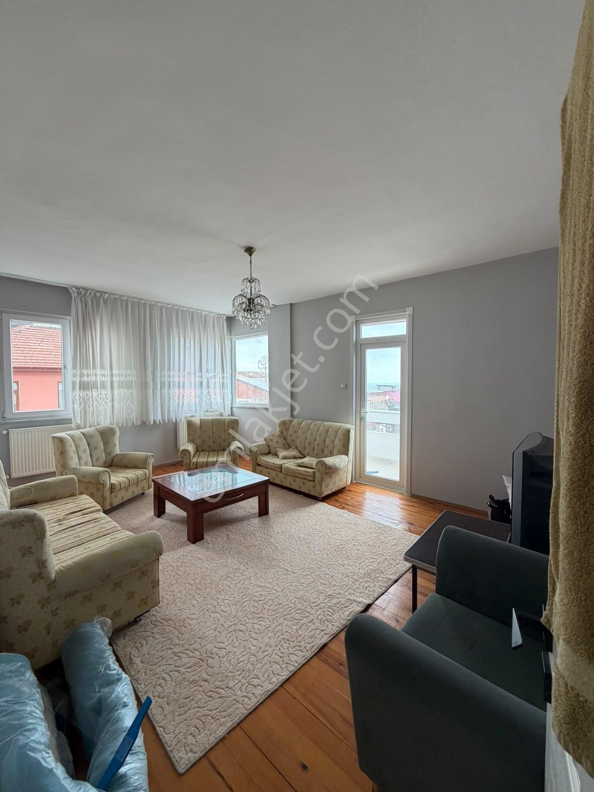 Cb Net Gayrimenkul'den Farabi Caddesi Bitişiğinde Eşyalı Kiralık - Görsel 2