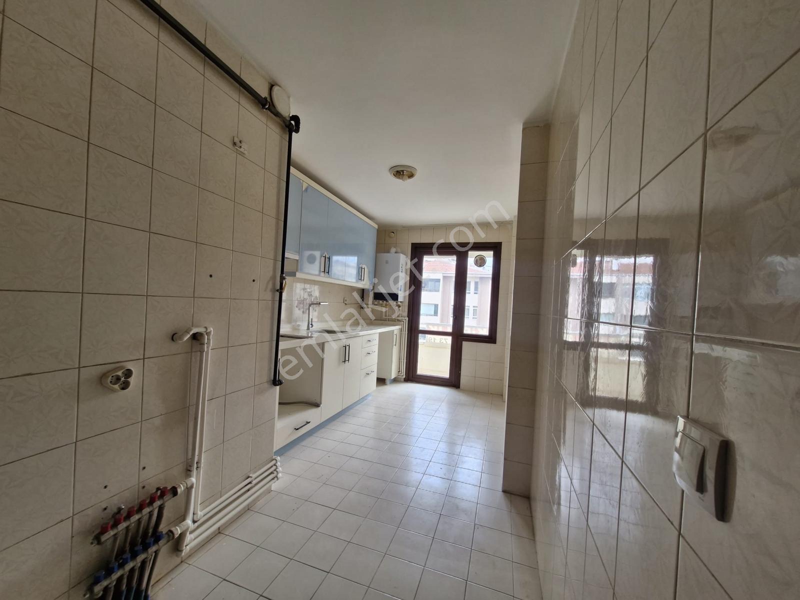 Yıldızevler Mahallesi Cezayir Caddesi Üzeri Kiralık 3+1 Daire... - Görsel 27