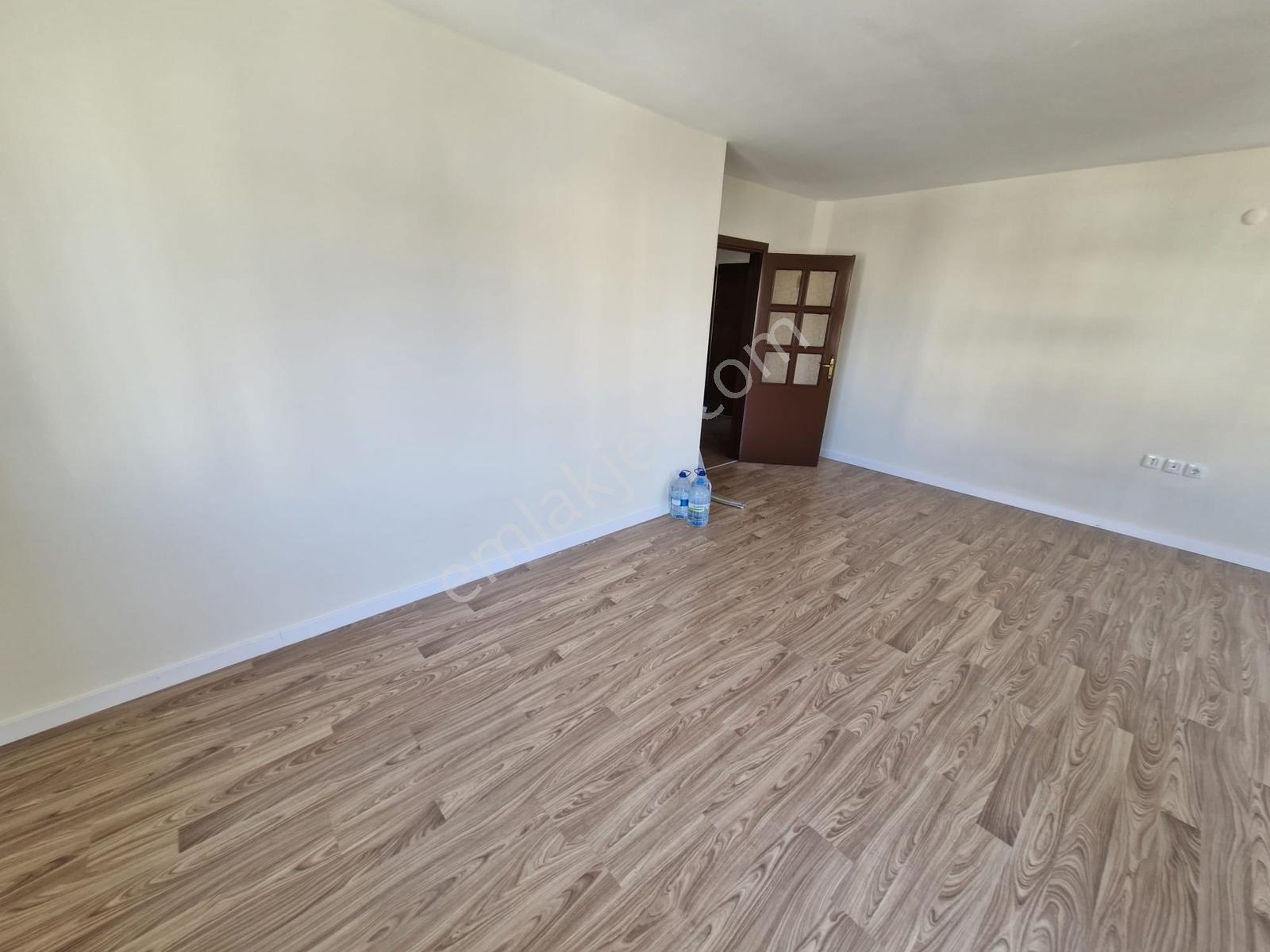 Yıldızevler Mahallesi Cezayir Caddesi Üzeri Kiralık 3+1 Daire... - Görsel 11