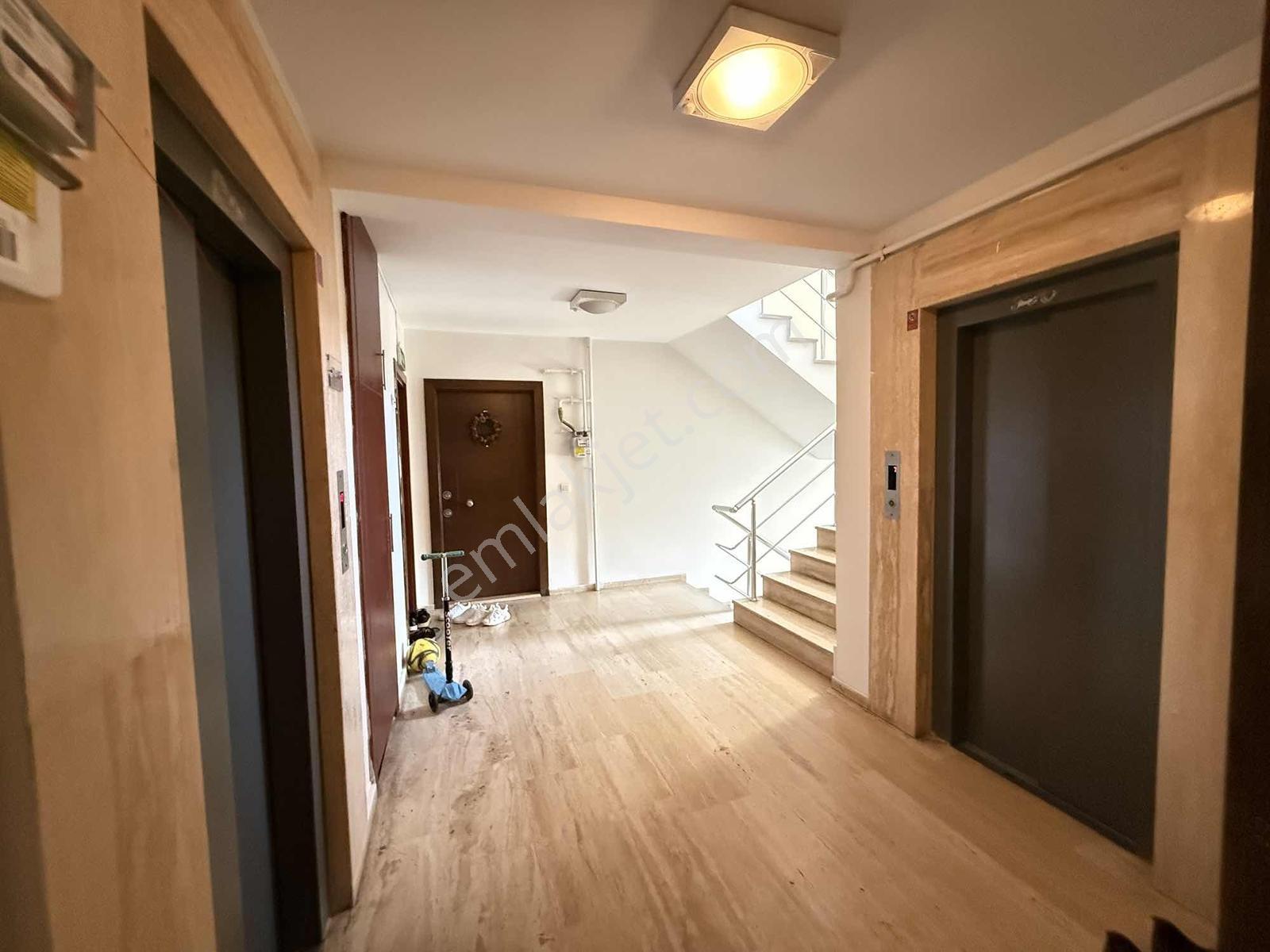Ataşehir Küçükbakkalköy Mah.platin Sitesi(boş)2+1.90m2. - Görsel 35