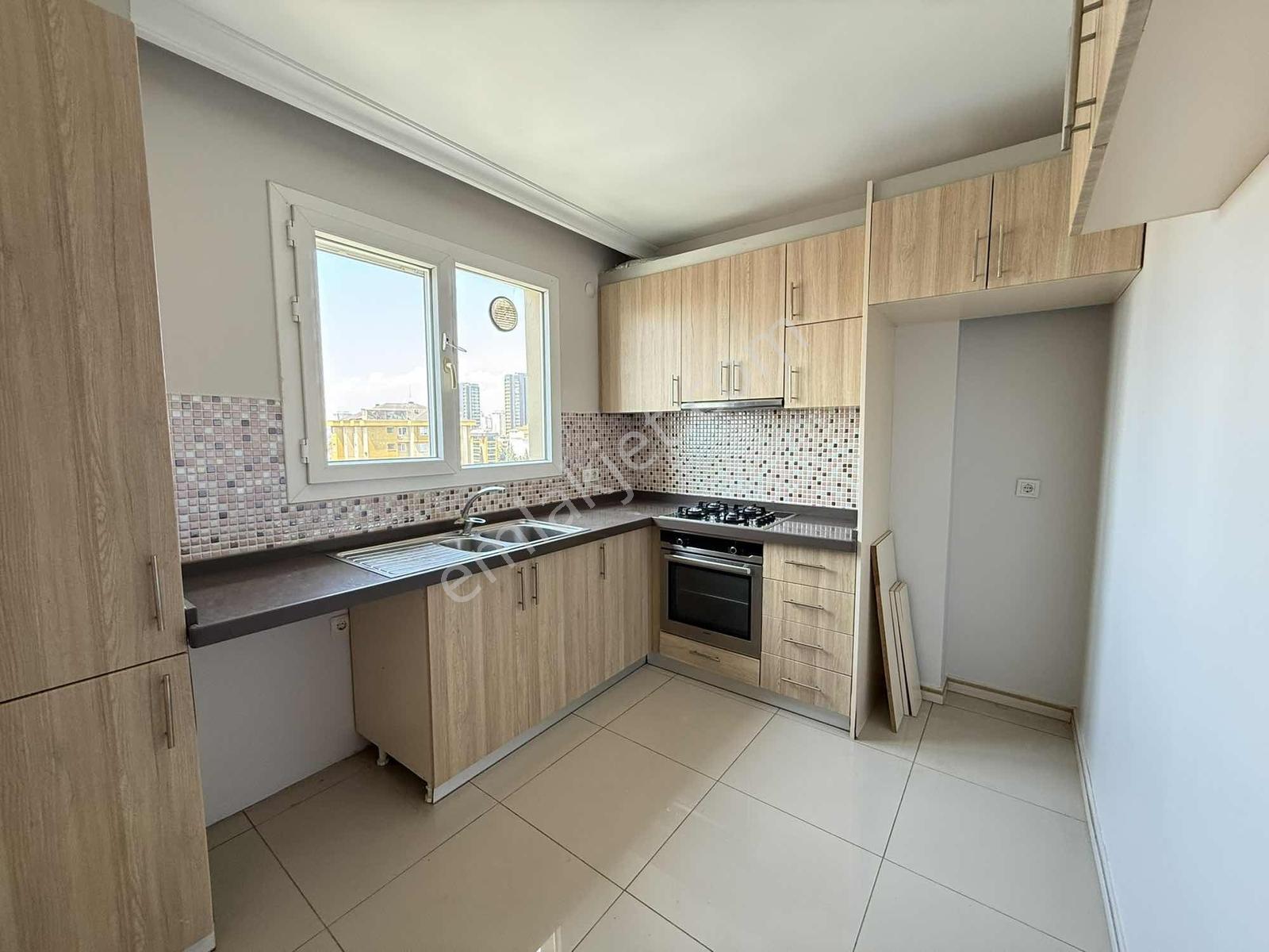 Ataşehir Küçükbakkalköy Mah.platin Sitesi(boş)2+1.90m2. - Görsel 18