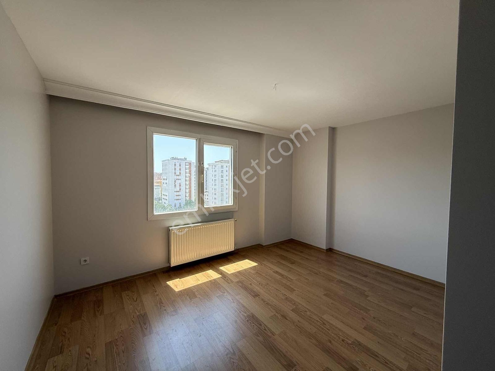 Ataşehir Küçükbakkalköy Mah.platin Sitesi(boş)2+1.90m2. - Görsel 9