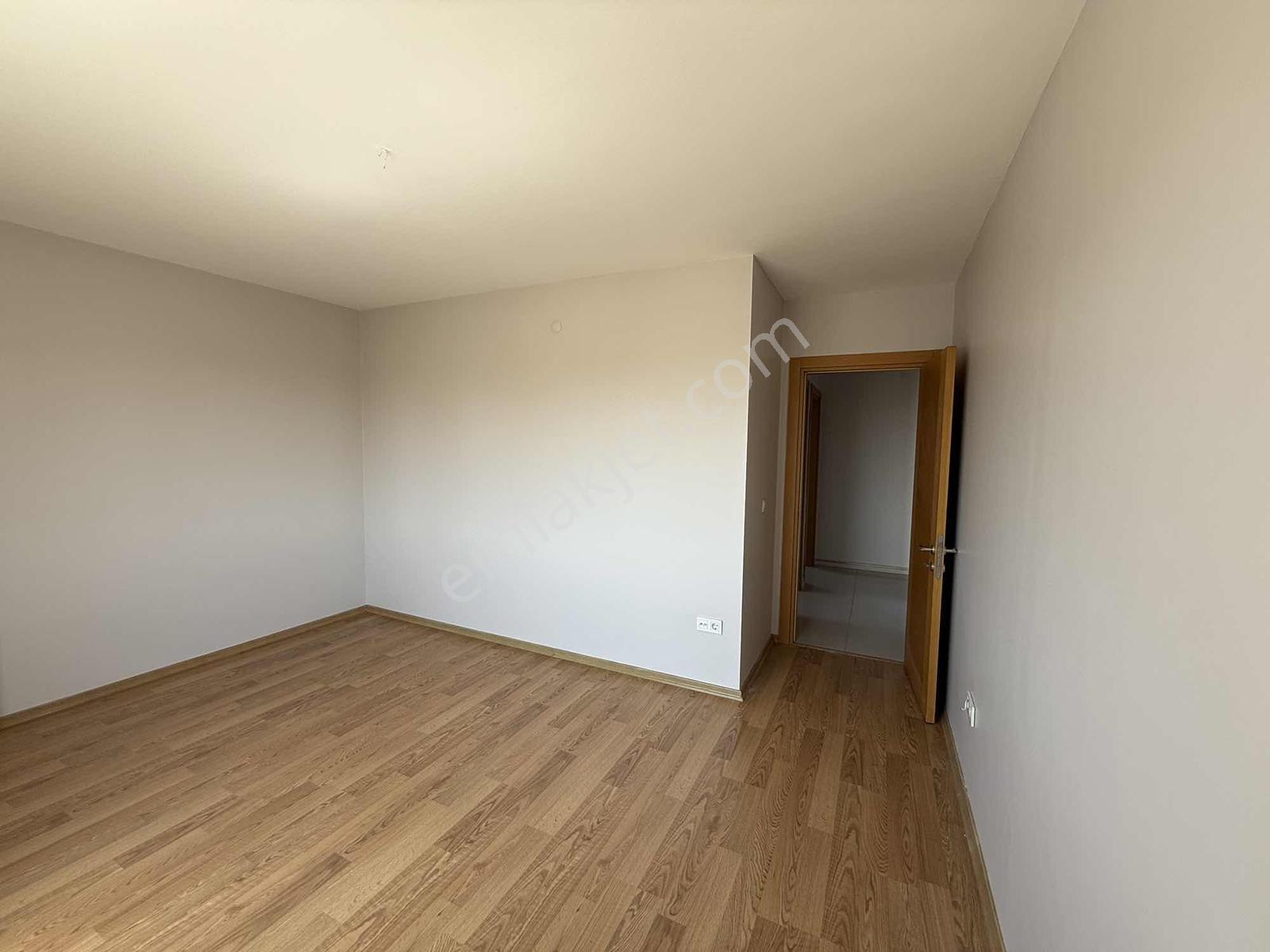 Ataşehir Küçükbakkalköy Mah.platin Sitesi(boş)2+1.90m2. - Görsel 30