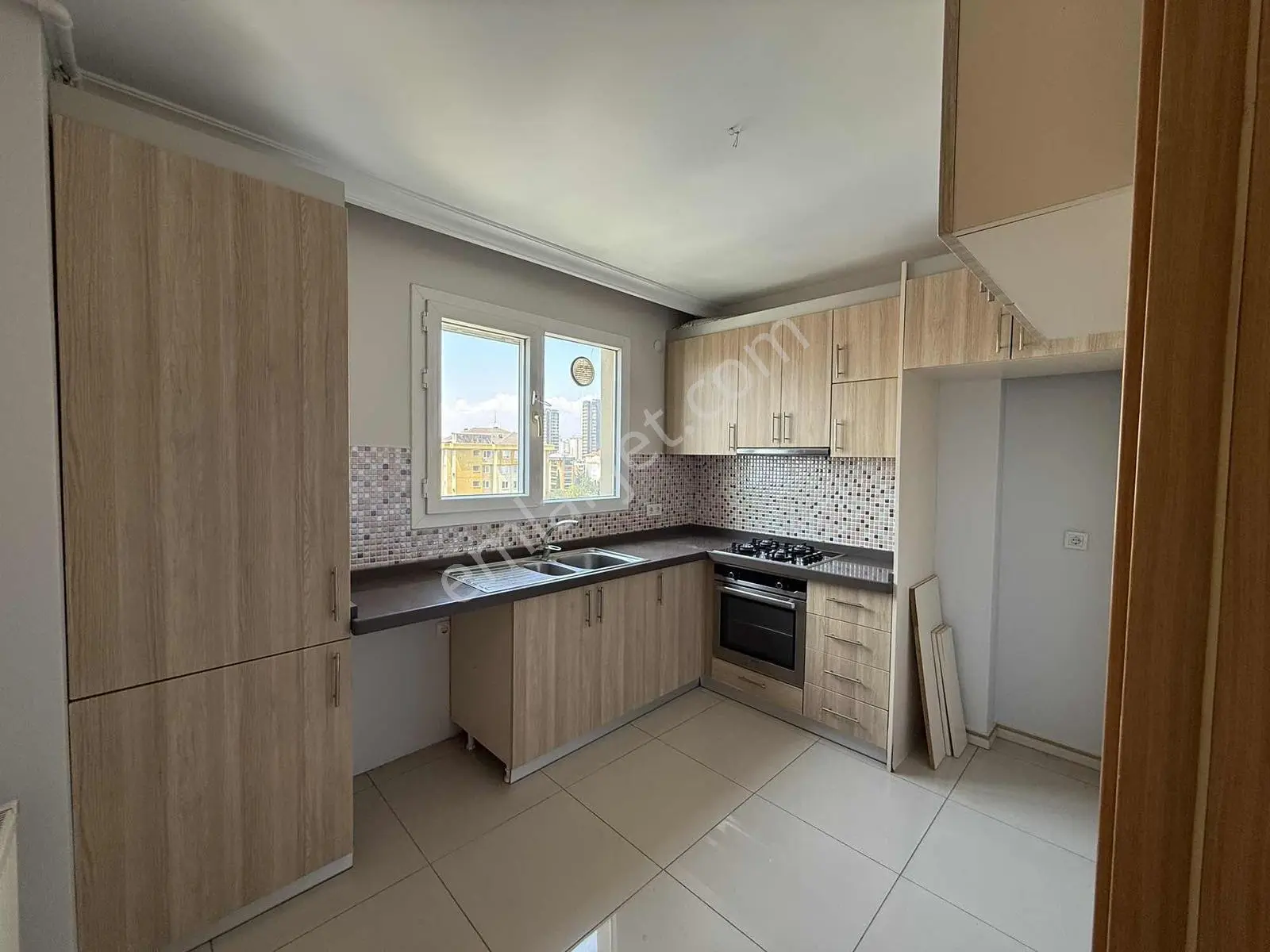 Ataşehir Küçükbakkalköy Mah.platin Sitesi(boş)2+1.90m2. - Görsel 31