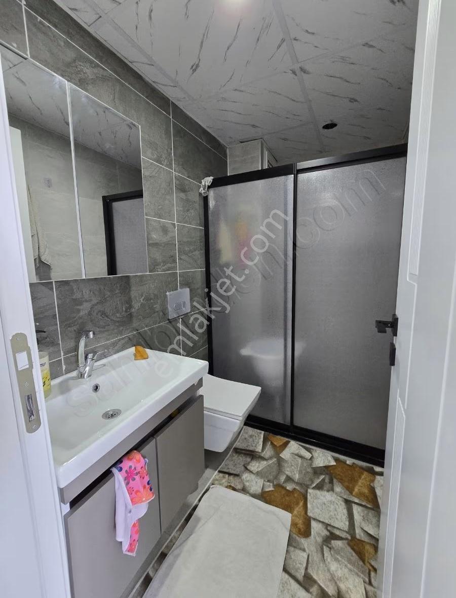 Sırrında Kiralık 1+1 Full Eşyalı Güvenlikli Lüx Daire - Görsel 15