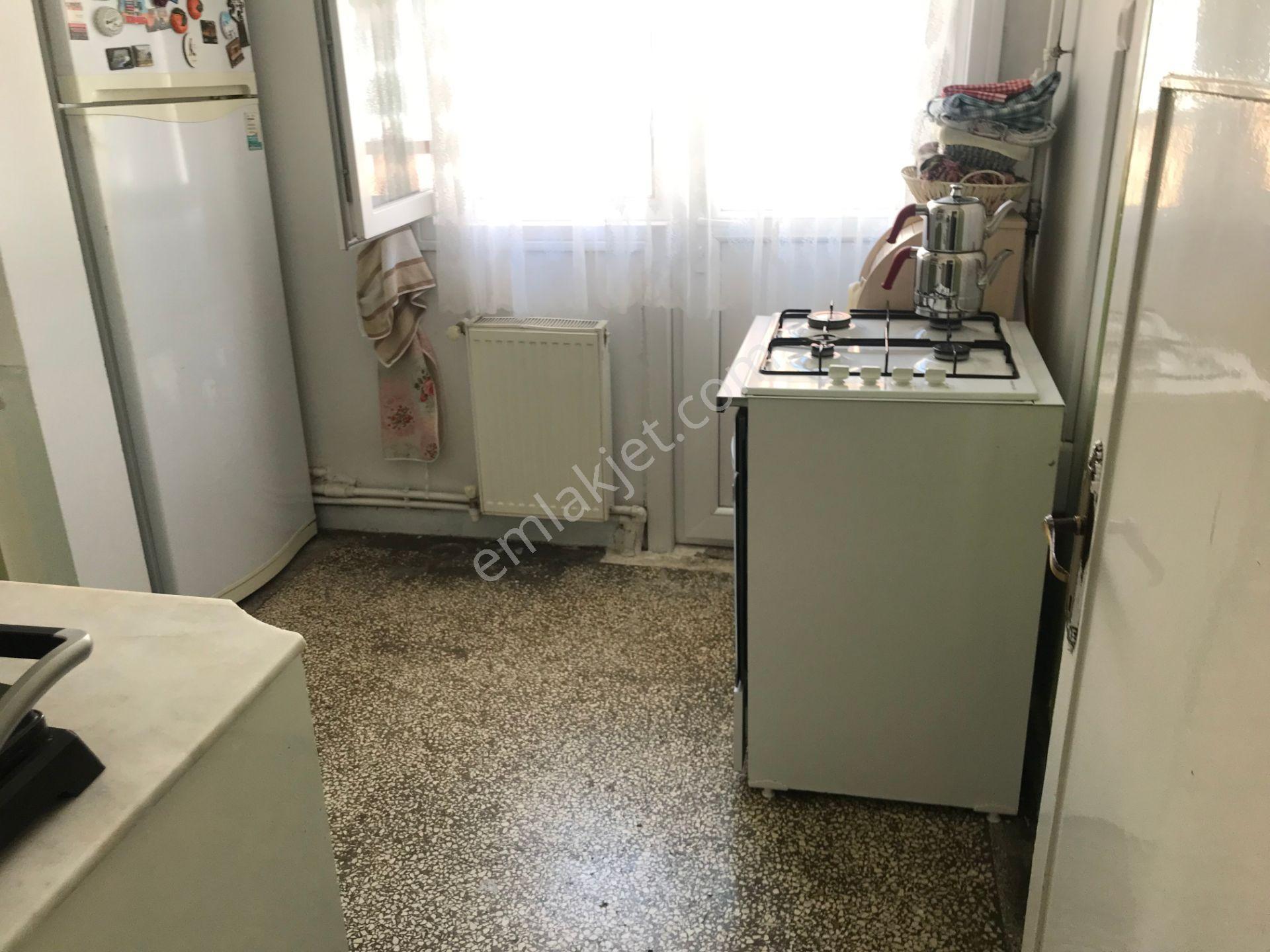 Kavaklıkta Satlık Daire Kat2 2+1 Kombili - Görsel 3