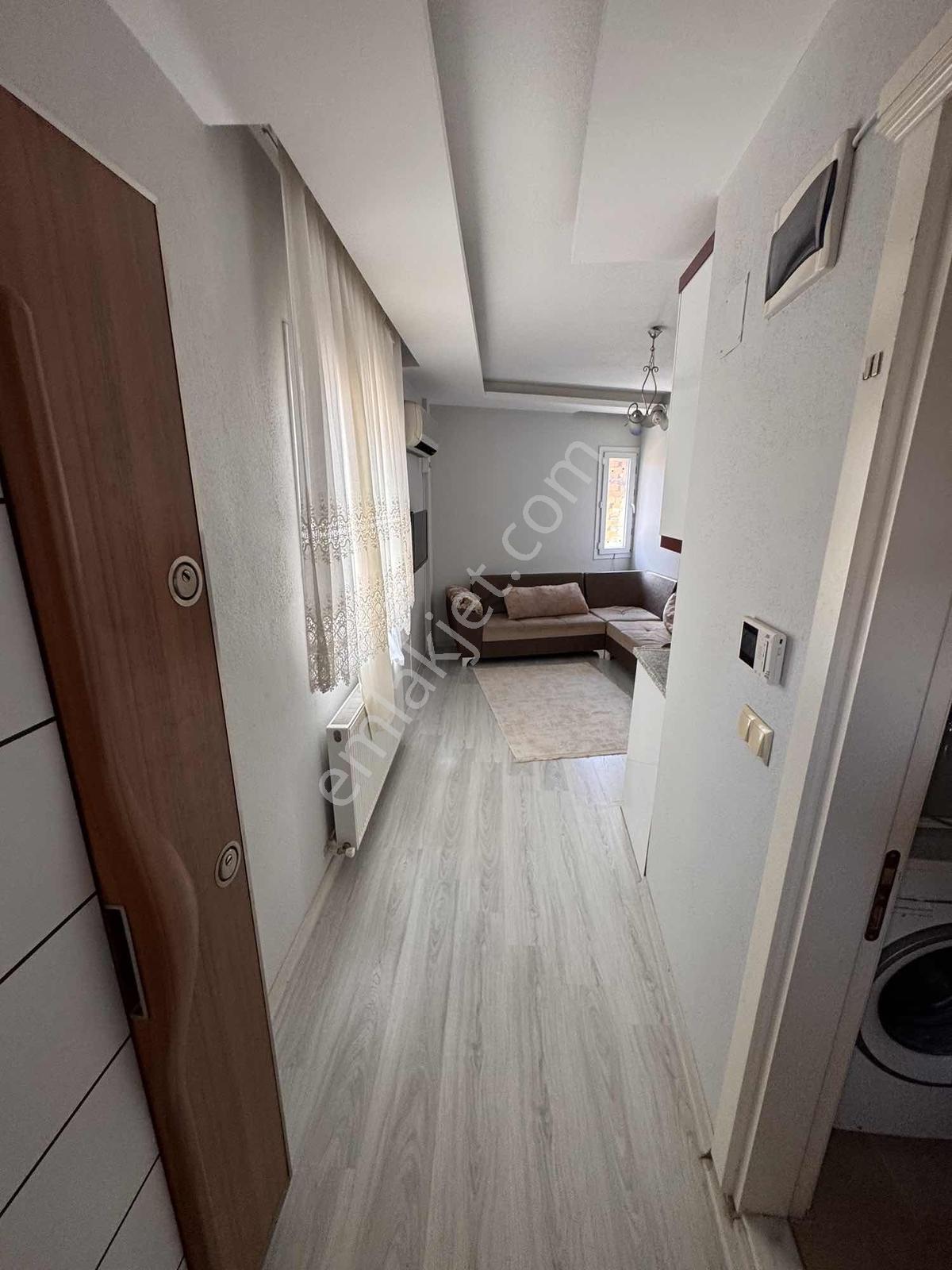 Bornova Kiralık 1+1 Eşyalı Daire - Görsel 8